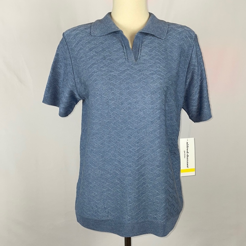 NWT Alfred Dunner Light Blue Short Sleeve Knit Sweater - Size Medium Petite